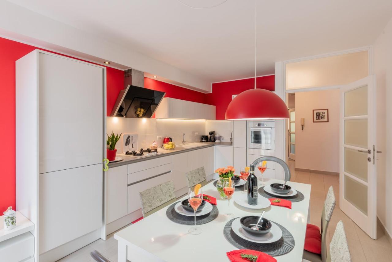 Apartment Anna พูลา ภายนอก รูปภาพ