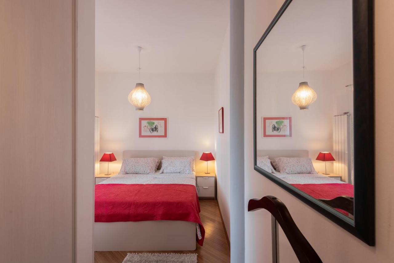 Apartment Anna พูลา ภายนอก รูปภาพ