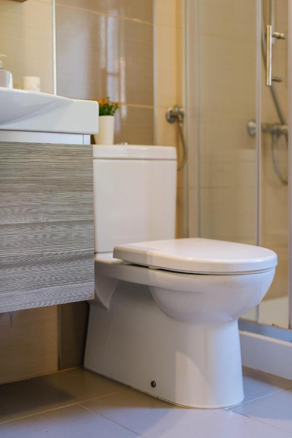 Apartment Anna พูลา ภายนอก รูปภาพ